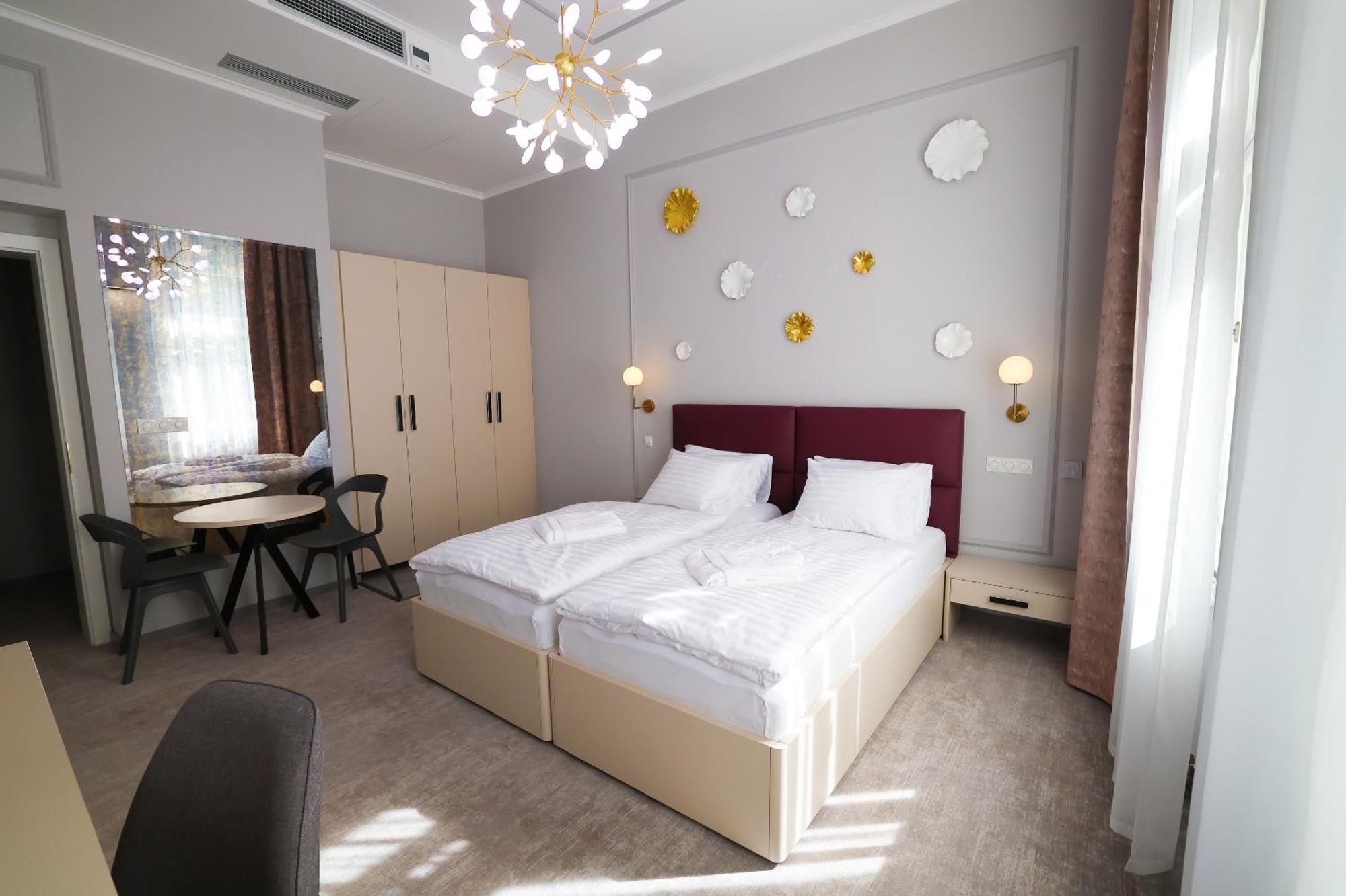 Boutique Hotel Ambiente ****+ Karlovy Vary Exterior foto