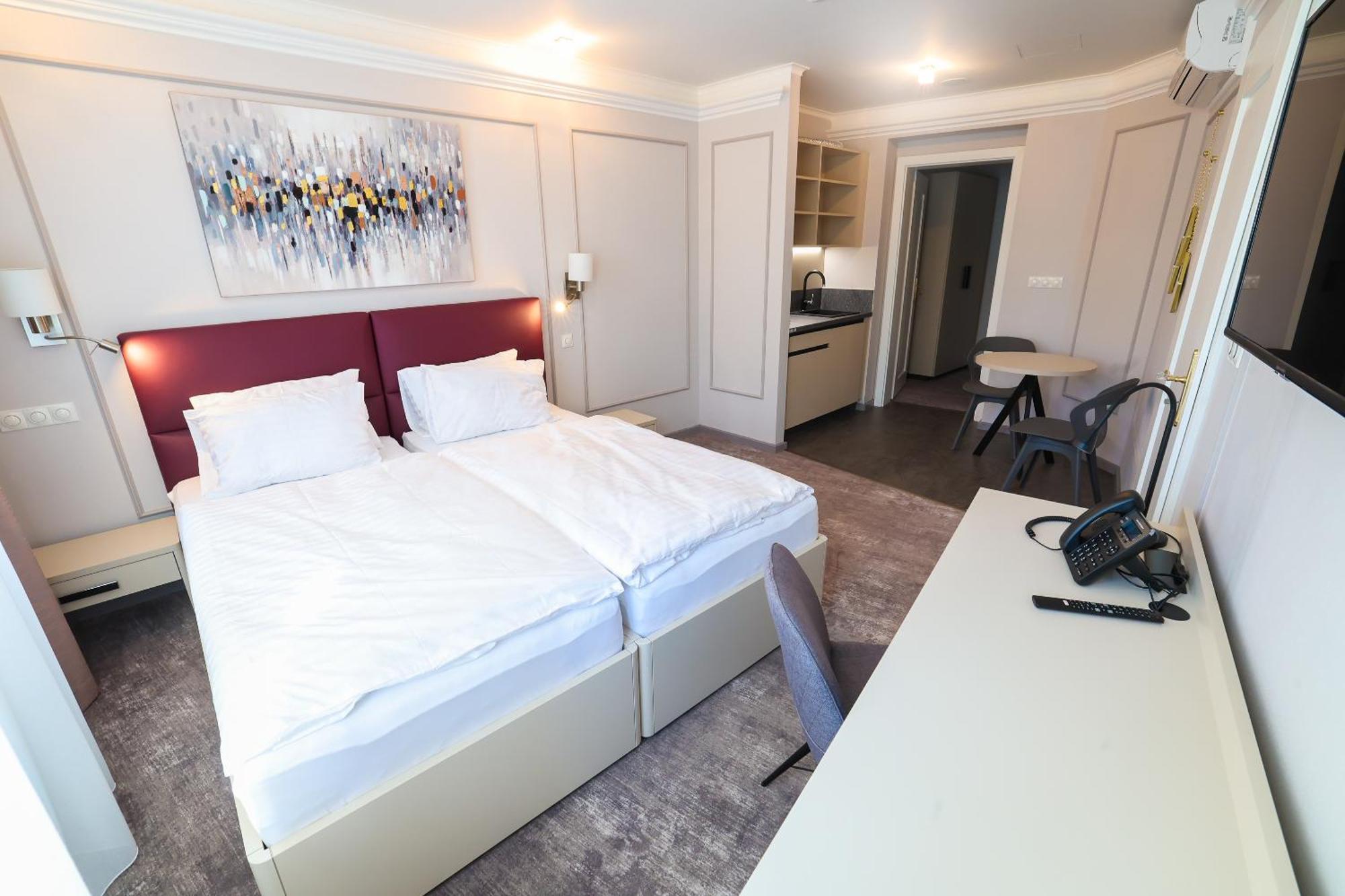 Boutique Hotel Ambiente ****+ Karlovy Vary Exterior foto